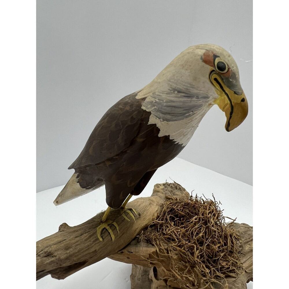Unbranded Hand Carved & Painted Bald Eagle on Driftwood Vintage - Picture 3 of 13